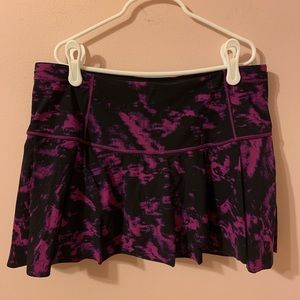 Lululemon size 6 tennis skirt